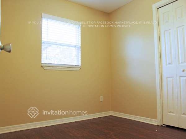 Building Photo - 147 Burns Ave