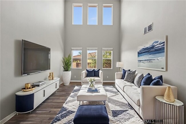 Building Photo - 16154 Skyridge Dr