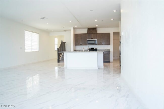 Building Photo - 4153 Rancho Crossing St