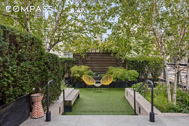 Building Photo - 170 East End Ave