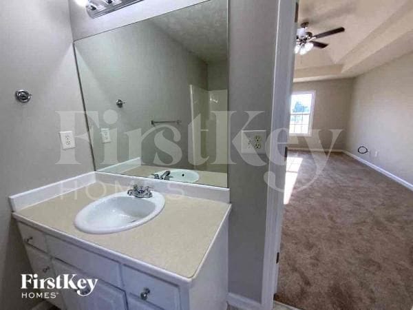 Building Photo - 3742 Legacy Walk Dr
