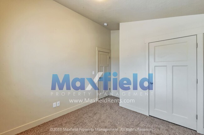 Building Photo - Eagle Mountain 4+ Bed 4 Bath 2600 Sq Ft 2 ...