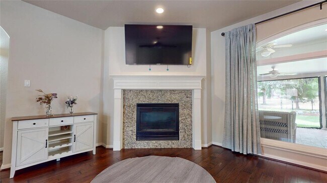 Building Photo - 1323 Hillside Forest Dr