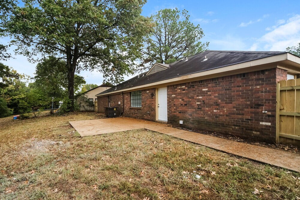 Building Photo - 7272 Eggleston Rd