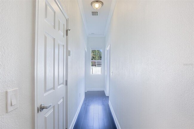 Building Photo - 350 N Phelps Ave