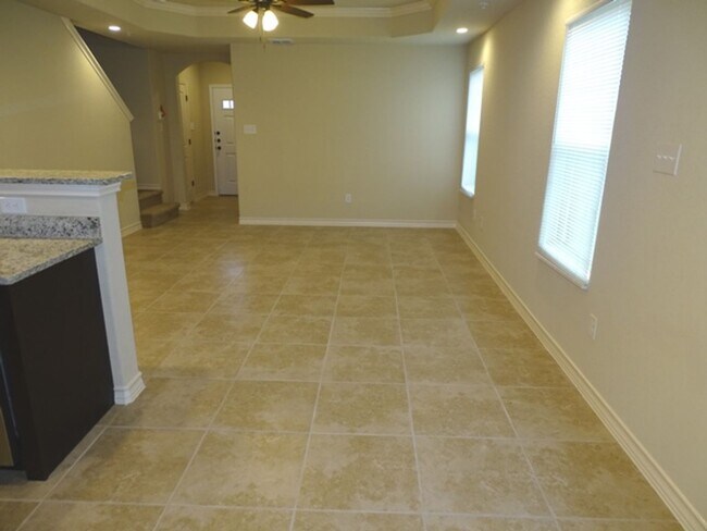 Building Photo - 13911 Annas Way #101, San Antonio, TX. 78233