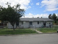 Building Photo - 1208-1208 E Locust Ave