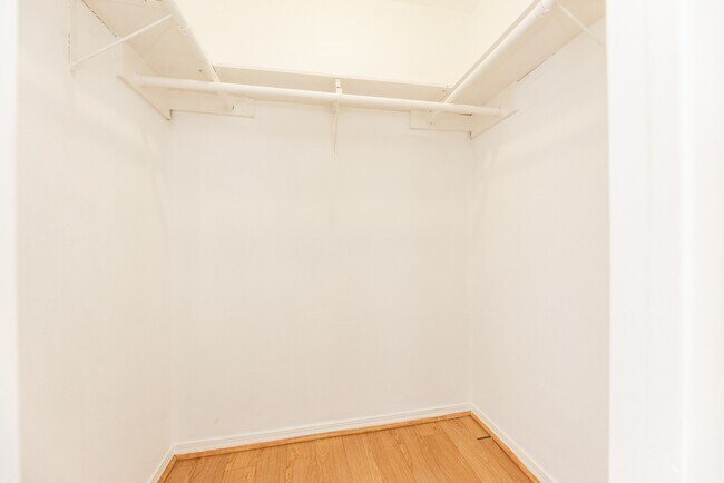 Building Photo - 2120 Wilcrest Dr