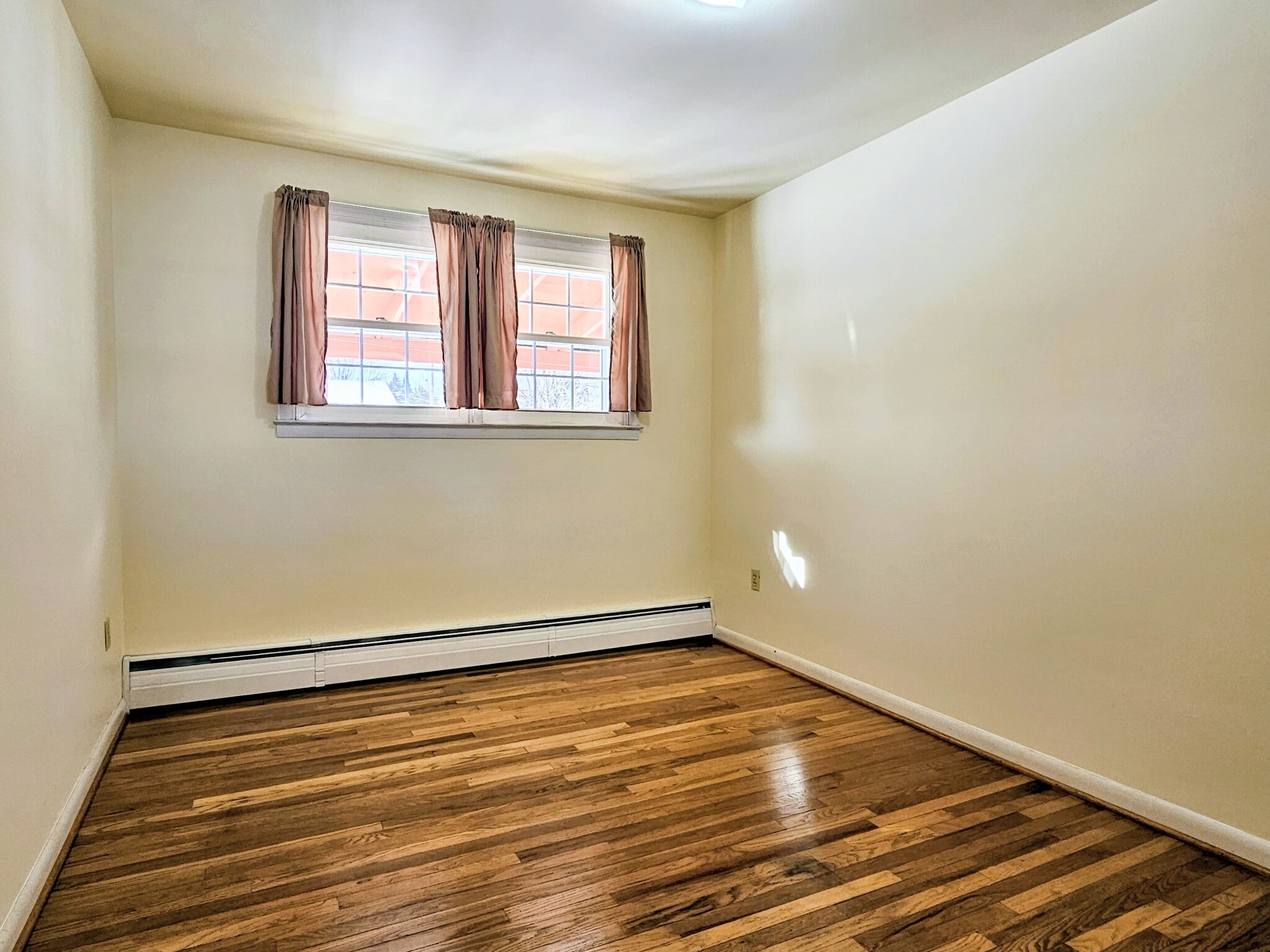 Building Photo - 13 Frederick Ave