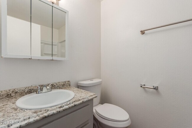 Building Photo - 860 E Brown Rd