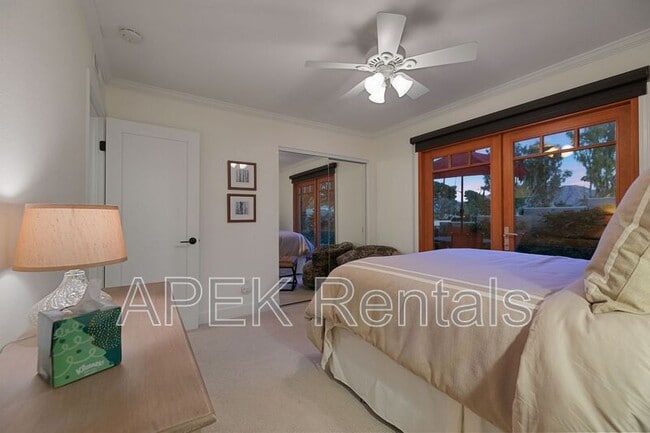 Building Photo - 74939 Vía Lago