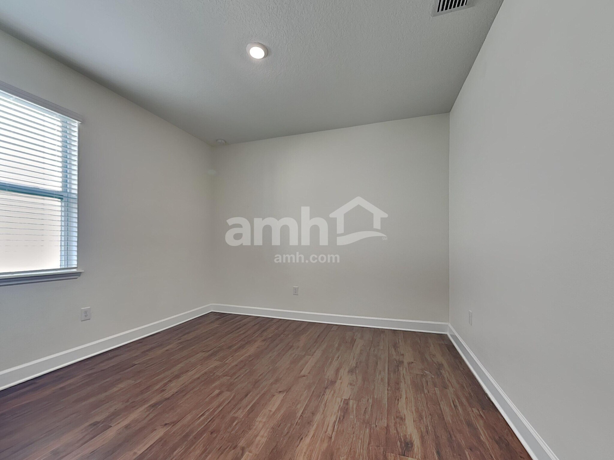 Building Photo - 2216 Saffron Walden Dr