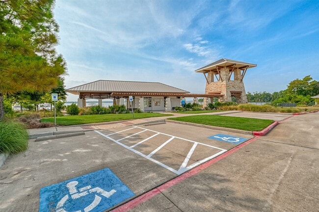 Building Photo - 18118 Van Berkel Ln