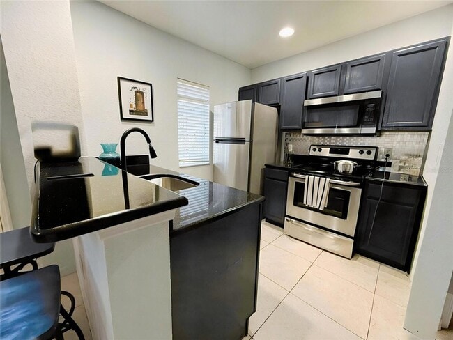 Building Photo - 4562 Yellowgold Rd E