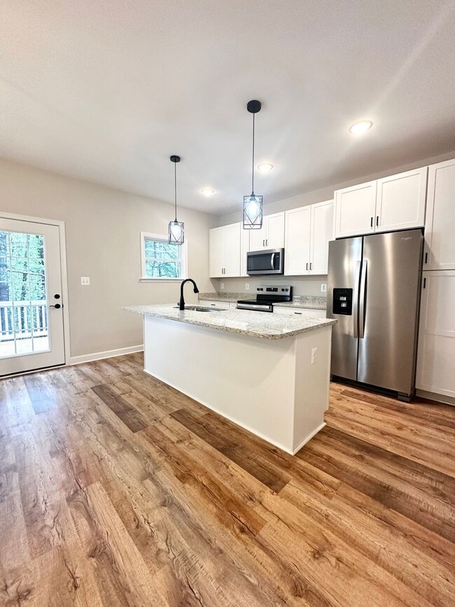 Building Photo - Brand New Townhouse for Rent in Congers Creek
