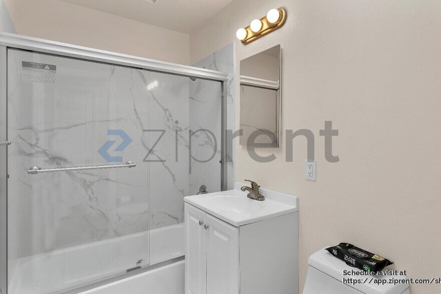 Building Photo - 830 Sargent St