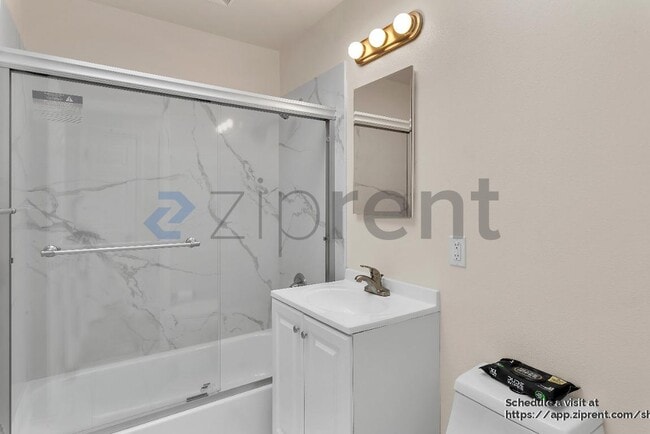 Building Photo - 830 Sargent St