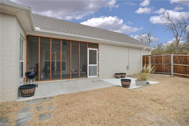 Building Photo - 8115 Donnington Ct