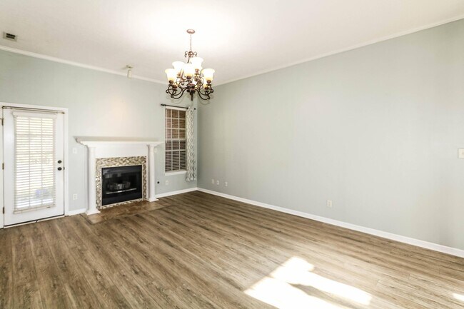 Building Photo - 5803 Carriage Hills Dr
