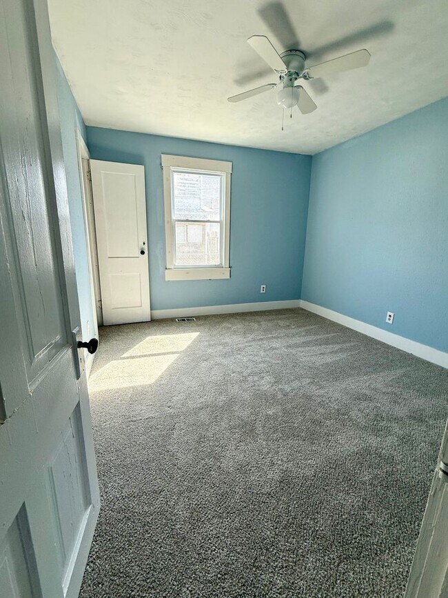 Building Photo - Single Family Home