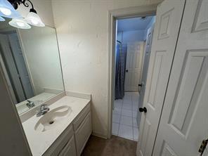 Building Photo - 1100 Hunters Creek Dr