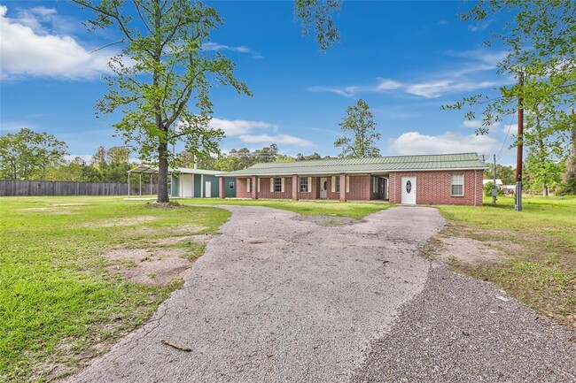 Building Photo - 27311 Kingport Dr