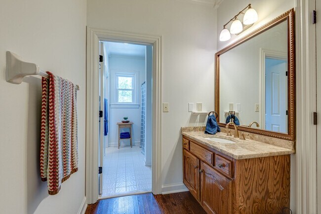 Building Photo - 5101 Heathrow Blvd