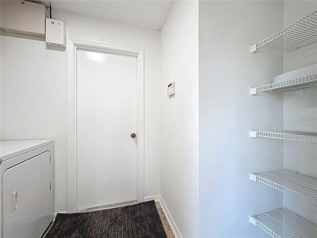 Building Photo - 3155 Atwater Dr