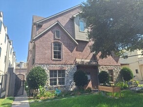 Building Photo - 3416 Westminster Ave