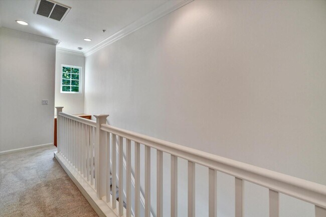Building Photo - 378 Olive Hill Dr