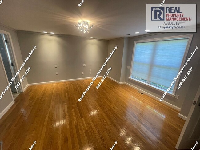 Building Photo - Beautiful 4 Bedroom Condo