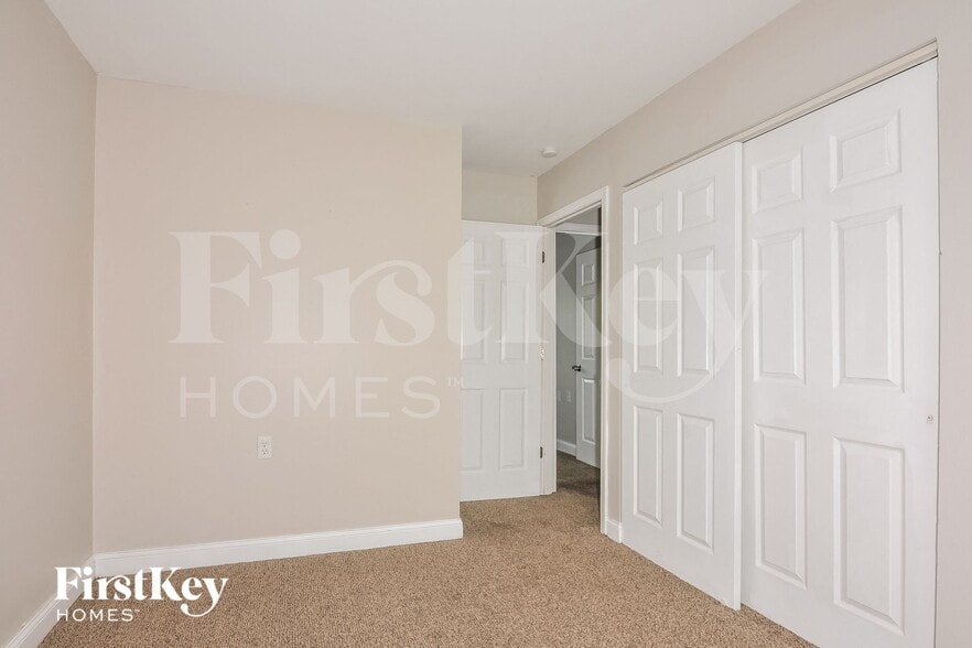 Building Photo - 2701 Essex St