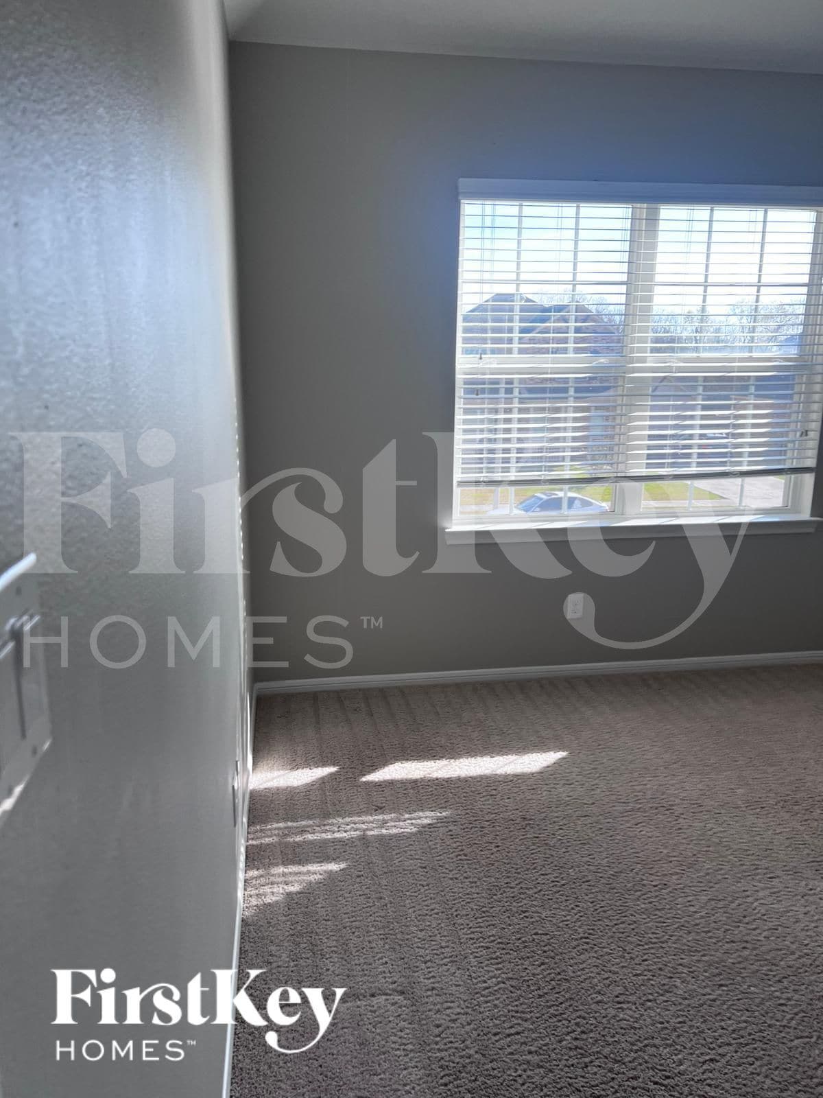 Building Photo - 6434 Upper Leaf Ct