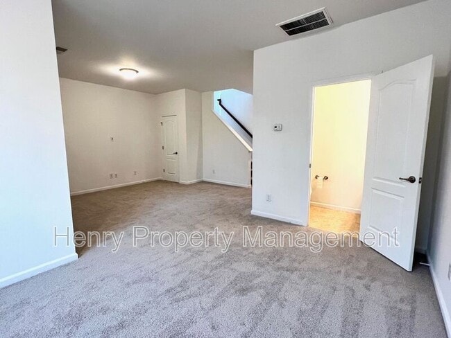 Building Photo - 8302 Primanti Blvd