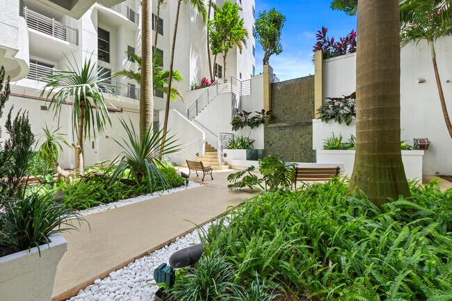 Building Photo - 1830 Radius Dr