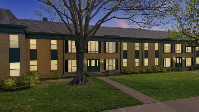 Building Photo - 4816 Amesbury Dr