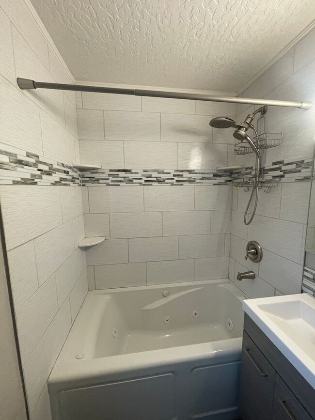 Building Photo - Cozy 1-Bed, 1-Bath Home in Ogden