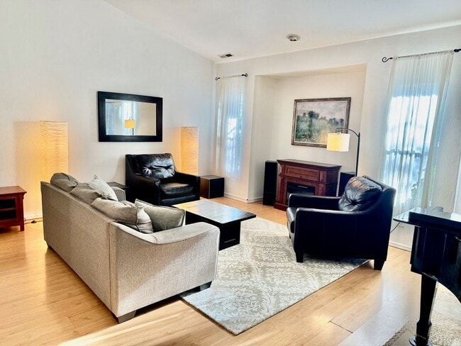 Building Photo - 4809 S Dory Trail