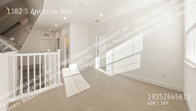 Building Photo - 1382 S Angelou Wy