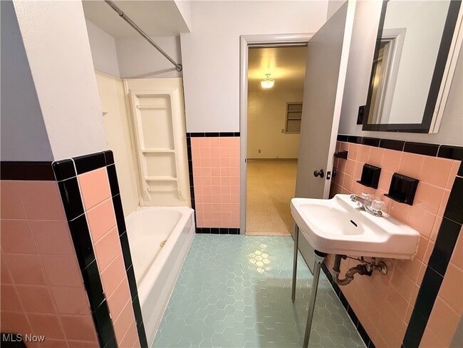 Building Photo - 1510 2nd St