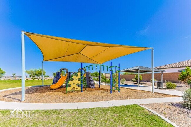 Building Photo - 35271 W San Capistrano Ave