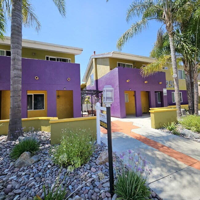 Building Photo - ***   OPEN HOUSE TODAY   *** Join us this (SATURDAY & SUNDAY) JUNE 27 & 28 from 12:00 PM – 5:00 P...