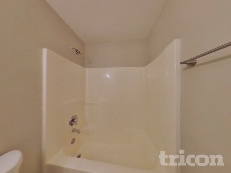 Building Photo - 1328 Wilkes Dr