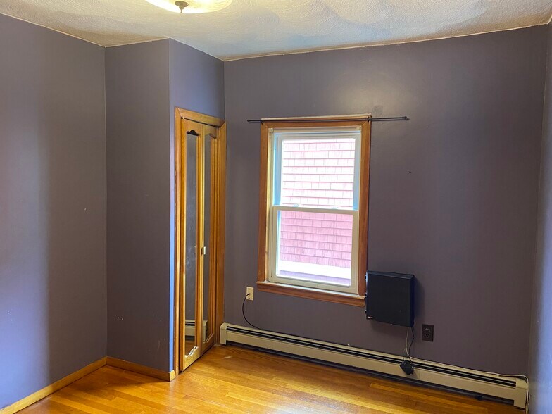 Building Photo - 28 Wolcott St