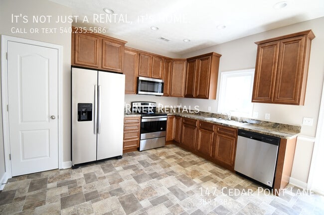 Building Photo - 147 Cedar Point Ln