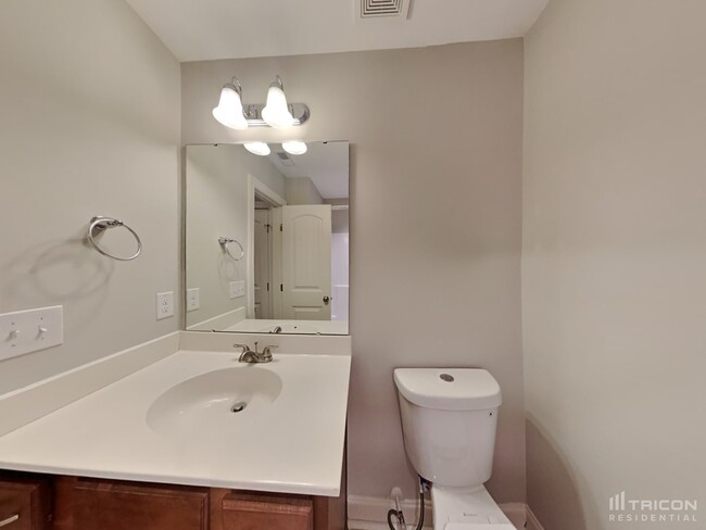 Building Photo - 65 Tanawha Ct