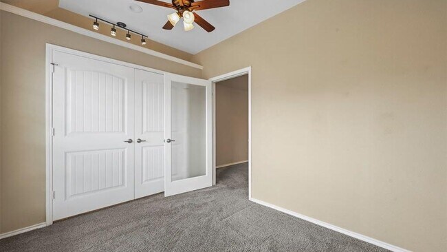 Building Photo - 2201 Liriope Ln