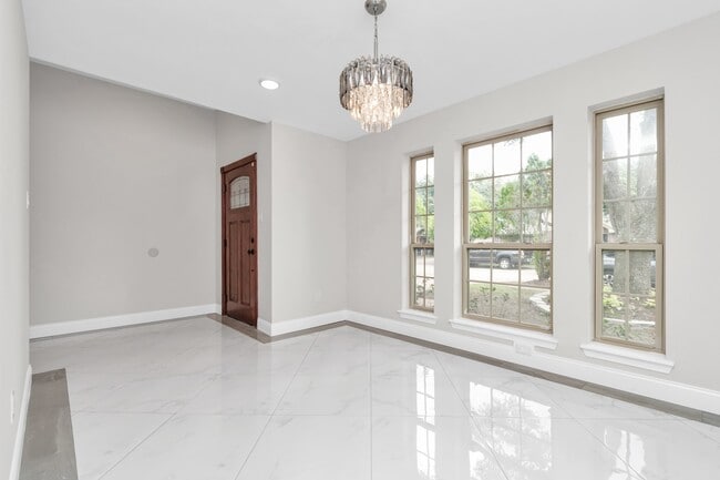 Building Photo - 3523 Colleen Woods Cir