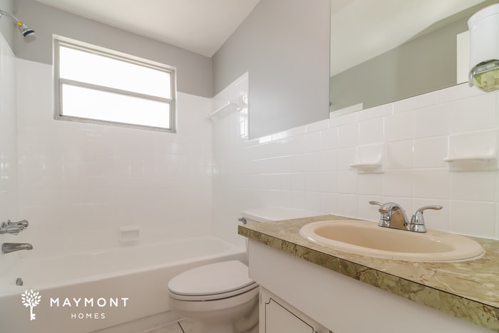 Building Photo - 3724 Redwood Dr