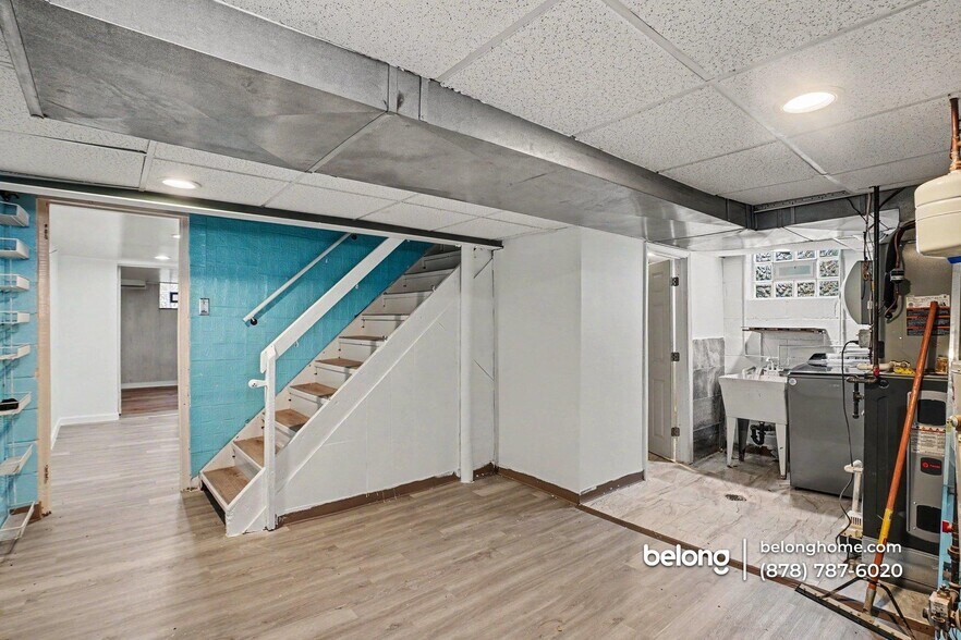 Building Photo - 5240 Orchard Hill Dr